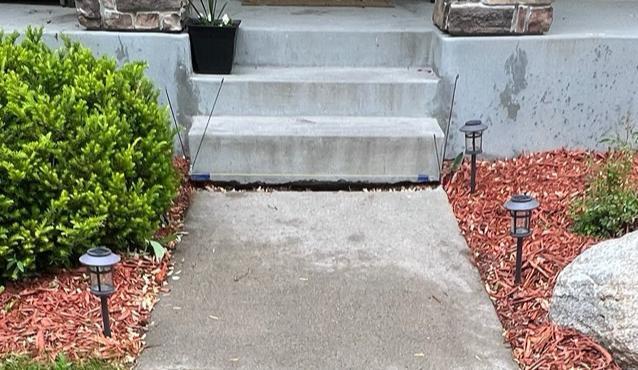 Seperating Steps Leveled in Albertville, MN - Before Photo