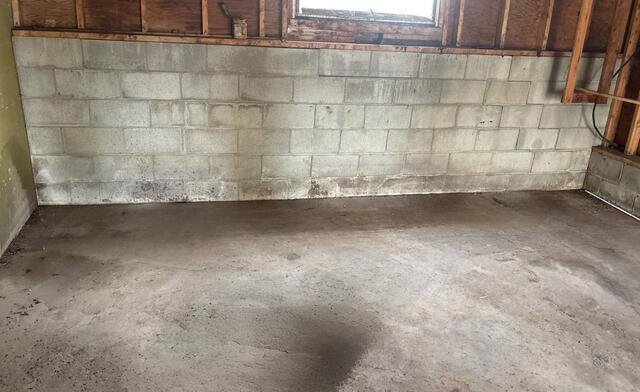 GeoLocks Secure Struggling Walls in Foley, MN - Before Photo