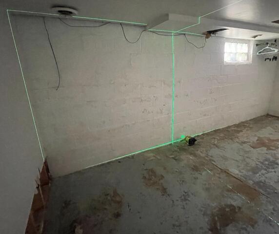 GeoLocks Save Cracked Walls in Austin, MN - Before Photo