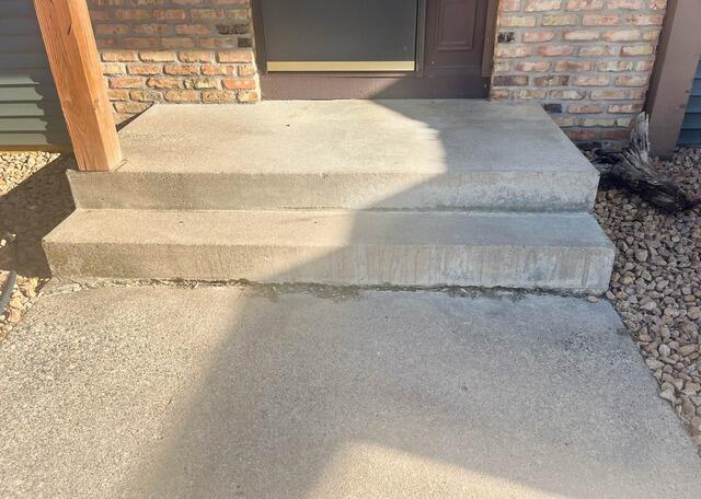 Sinking Steps Lifted with PolyLevel in Minneapolis, MN - Before Photo