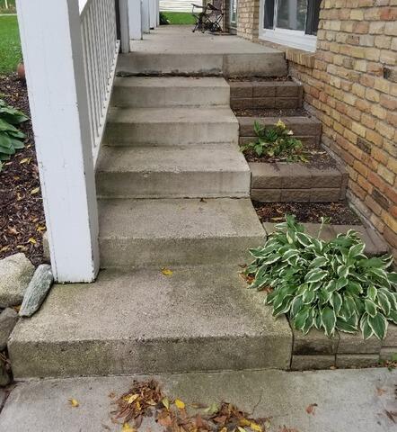 Sunken Step Leveling in Burnsville, MN - Before Photo
