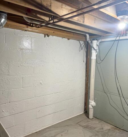 Rockford, IA, Basement Waterproofing Experts - Before Photo