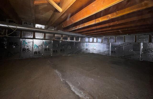 Crawl Space Insulation and Clean-Up in Surrey, BC