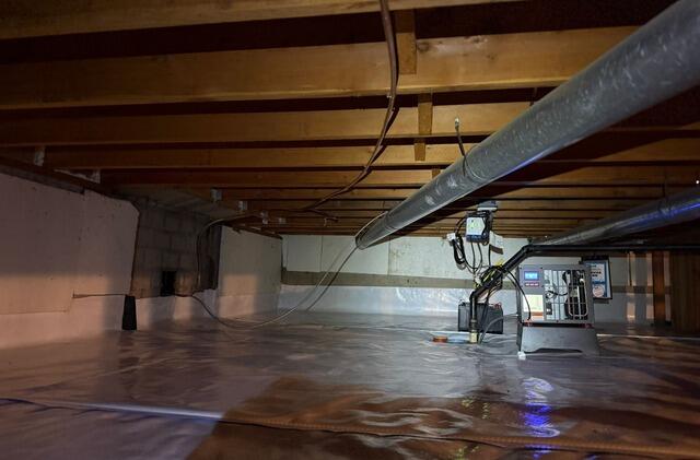 Crawl Space Encapsulation and Humidity Control Upgrade in Surrey