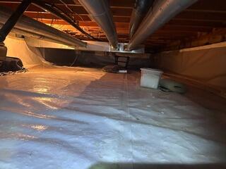 Crawl Space Drainage, Pump Replacement, and Encapsulation in Kelowna, BC