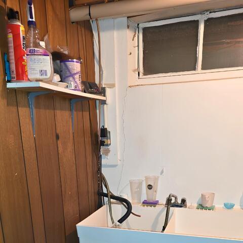Leaky Crack Repaired in Bowmansville, NY Basement - Before Photo