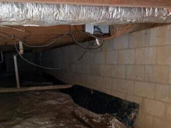 Crawl Space support beam install in Owensboro, KY - Before Photo