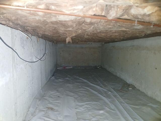 Crawl Space Solution in East Greenwich, RI - Before Photo
