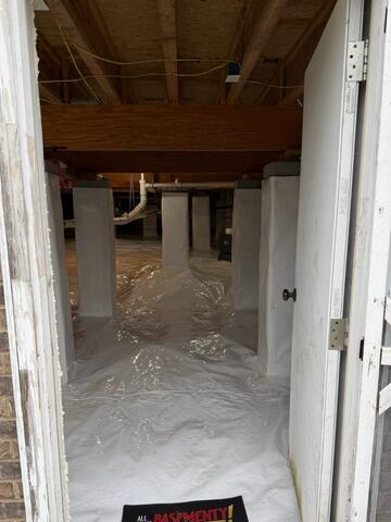 Crawl Space Encapsulation & Moisture Control in Signal Mountain, TN