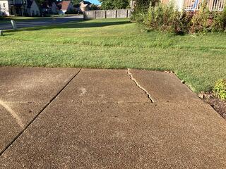 Driveway Repair & Sealing in Jackson, TN: Restoring Safety and Curb Appeal