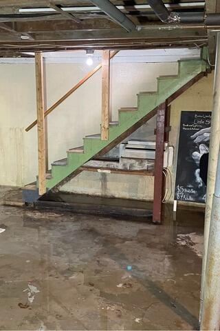 Basement Waterproofing in Manchester, Vermont, by Matt Clark's Northern Basement Systems. - Before Photo