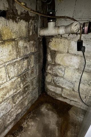 Basement Waterproofing in Stowe, Vermont | Matt Clark's Northern Basement Systems - Before Photo