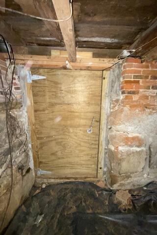 Crawl Space Encapsulation in Florence, Vermont | Matt Clark's Northern Basement Systems - Before Photo