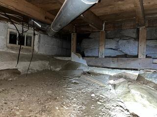 Crawl Space Encapsulation and Insulation in Pittsfield, Vermont | Matt Clark's Northern Basement Systems