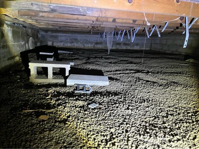 Crawl Space Dehumidifier in Lebanon, OH - Before Photo
