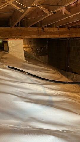 Stafford VA homeowner nasty wet crawl space encapsulation