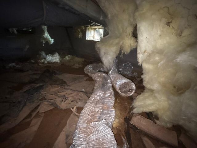 Berryville home crawl space encapsulation - Before Photo