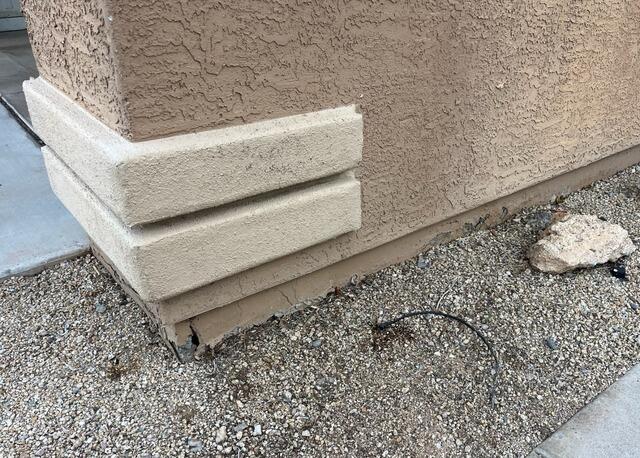 Mesa, AZ Stem Wall Repair - Cracked Corner Before and After - Before Photo