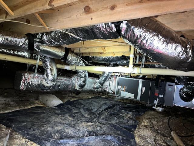 Crawl Space Dehumidification System in Jeffersonville, Kentucky - Before Photo