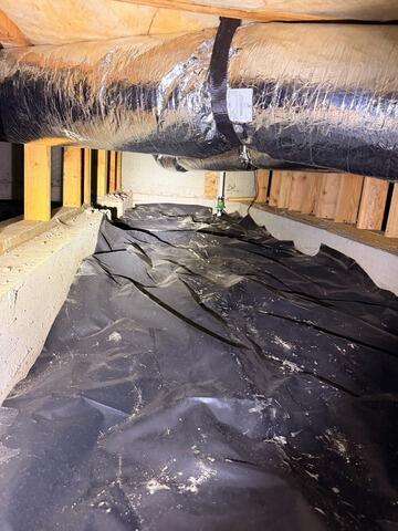 Wet, Musty Crawl Space in Eagle, ID - Before Photo