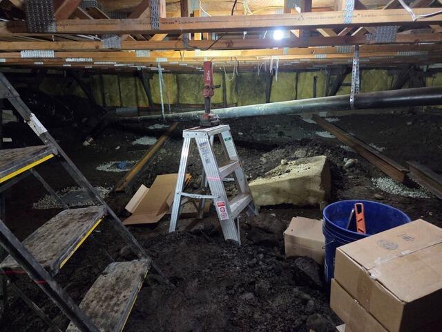 Rotting Crawl Space in Anchorage, AK - Before Photo