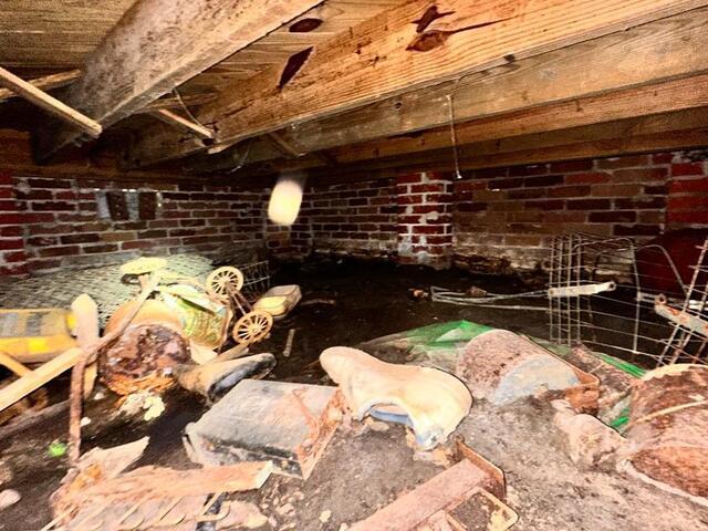 Crawlspace Insulation in Georgetown, SC - Before Photo