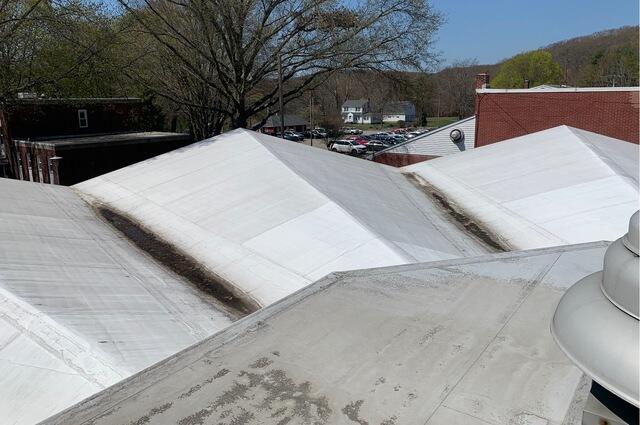 Roof Replacement in Uncasville, CT - Before Photo