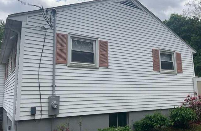 Siding Replacement in Newington, CT - Before Photo