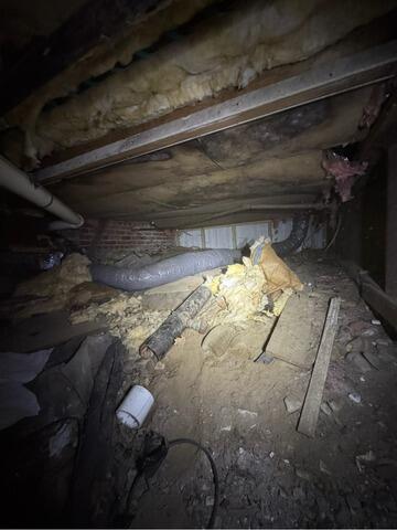 Crawl Space with Skirt Wall Insulation and Encapsulation in Newburyport, MA - Before Photo