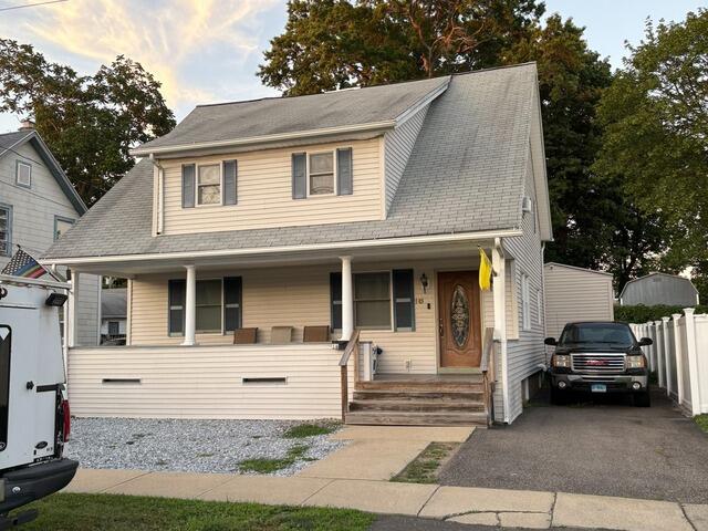 Milford, CT Roof Makeover with Frostone Gray IKO Shingles