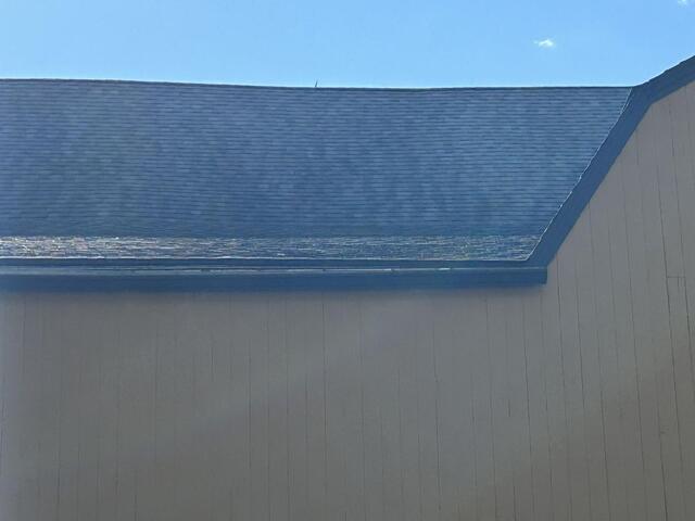 Roof Replacement in Middlebury, CT - Before Photo