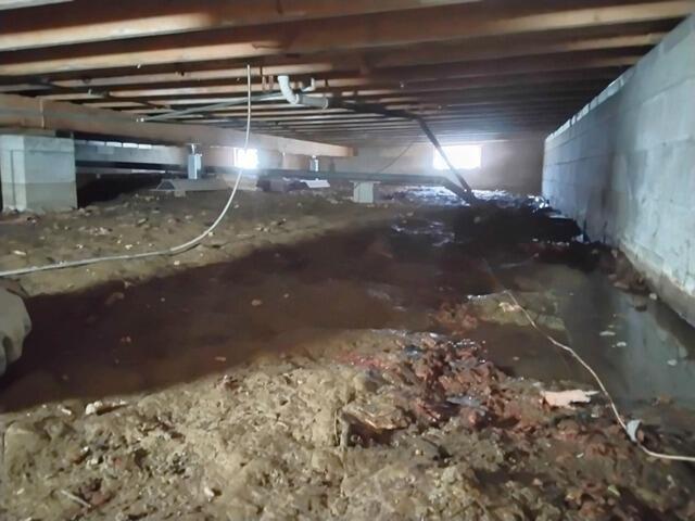 Sealing Off a Damp, Dirt Crawl Space in Bloomingburg, NY - Before Photo