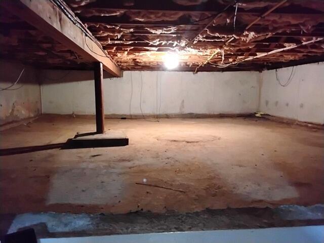 Sealing Off a Crawl Space in New City, NY - Before Photo
