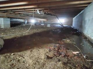 Sealing Off a Damp, Dirt Crawl Space in Bloomingburg, NY