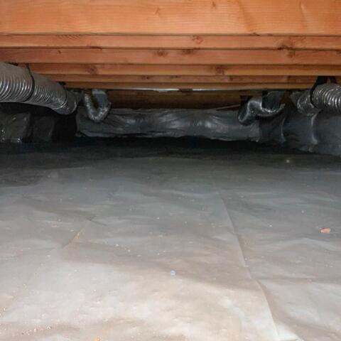 Crawl Space sealed and insulated in Centreville, VA - Before Photo