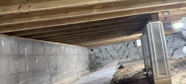 Crawl Space Encapsulation and Waterproofing in Atwood, IN - Before Photo