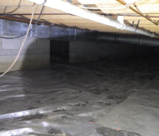 Crawl Space Encapsulation in Tipton, IN - Before Photo