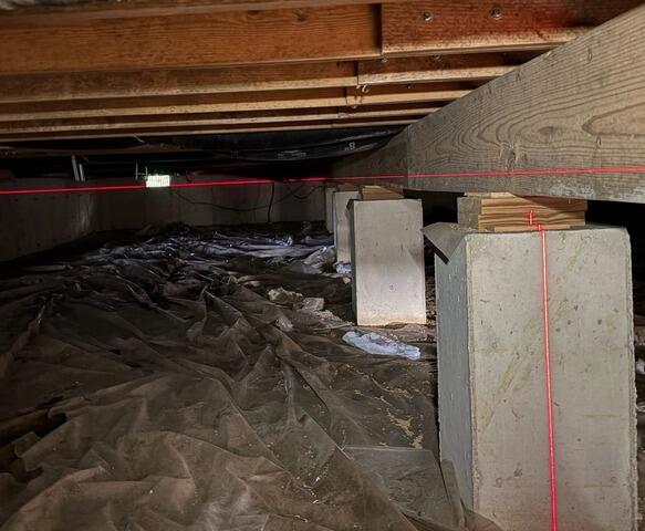 Crawl Space Encapsulation in Albion, IN - Before Photo