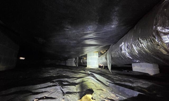 Walnut Cove, NC Crawl Space Encapsulation with Vapor Barrier & Dry Sedona Installation