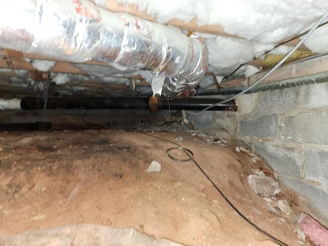 Crawl Space Encapsulation in Charlottesville, Virginia - Before Photo