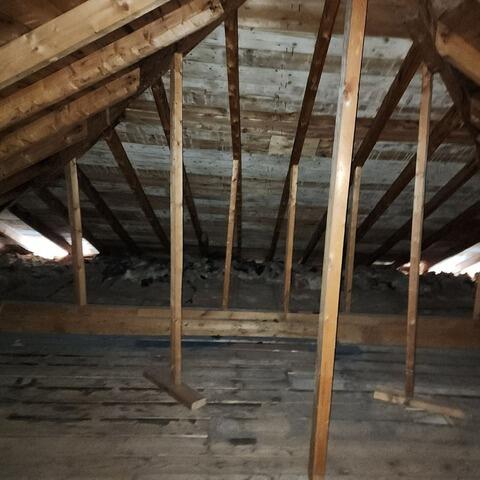 Attic transformation in Notre-Dame-De-La-Paix with True Soft Cellulose - Before Photo