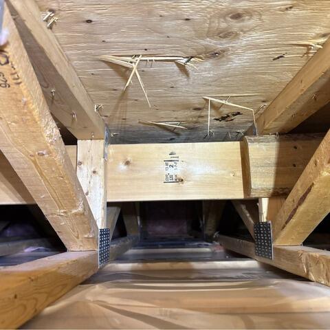 High-performance attic insulation in Sabrevois, QC - Before Photo