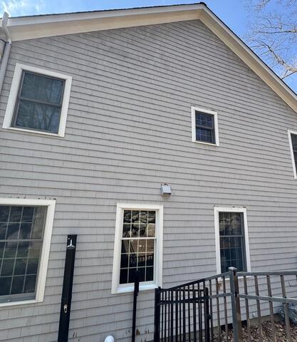 Exterior painting in Riverside, CT