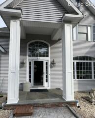 Entrance transformation in Shelton, CT