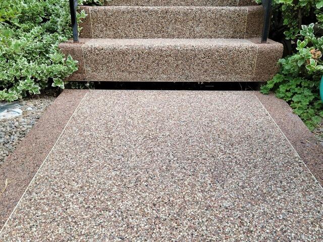 Walkway Separation & Concrete Leveling Repair in Richmond Hill, Ontario - Before Photo