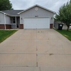 Sealing and Lift in Evans, CO