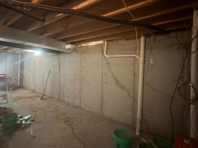 PowerBrace Installation in Perrysburg, OH - Before Photo