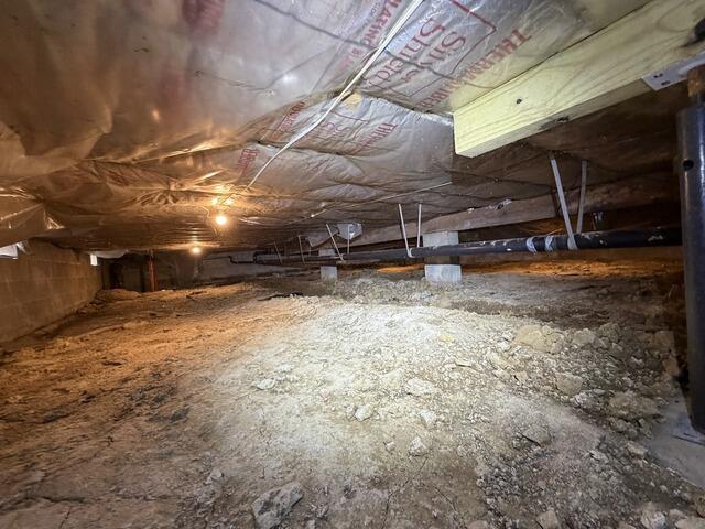Dirt Crawl Space Transformation Near Thurston, OH - Before Photo