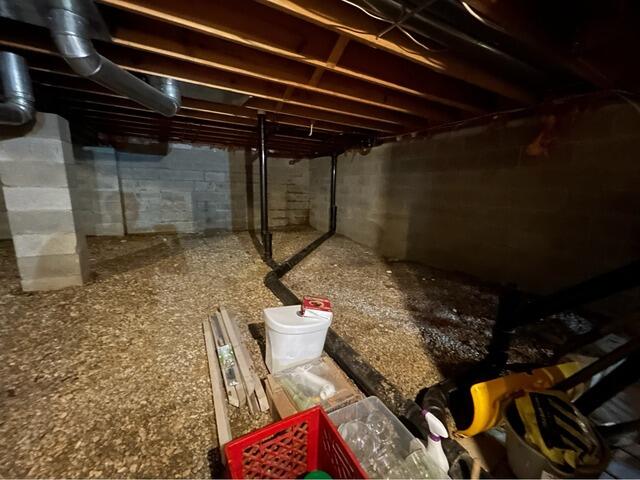 CarbonArmor Wall Repair in Westerville, OH - Before Photo