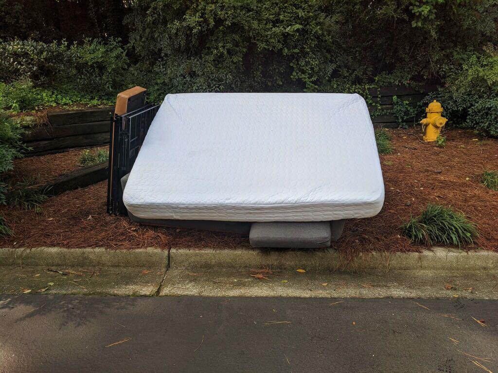 The Junkluggers of North Atlanta Before & After Photo Set Mattress